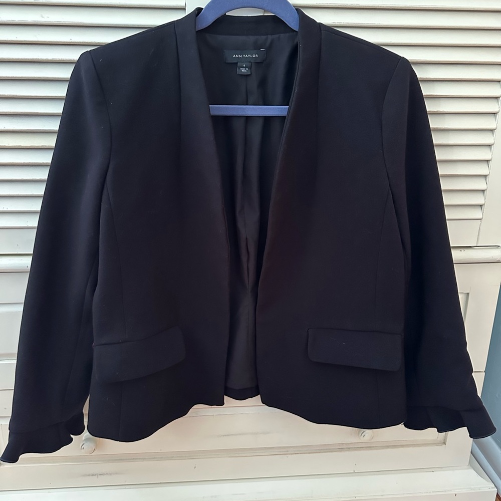 Ann Taylor Black Suit Jacket. Size 6